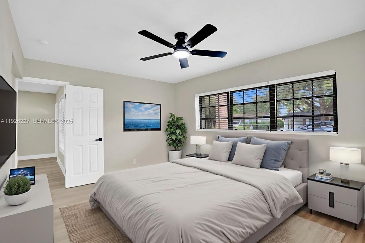 PEMBROKE PINES NO 2 - Residential