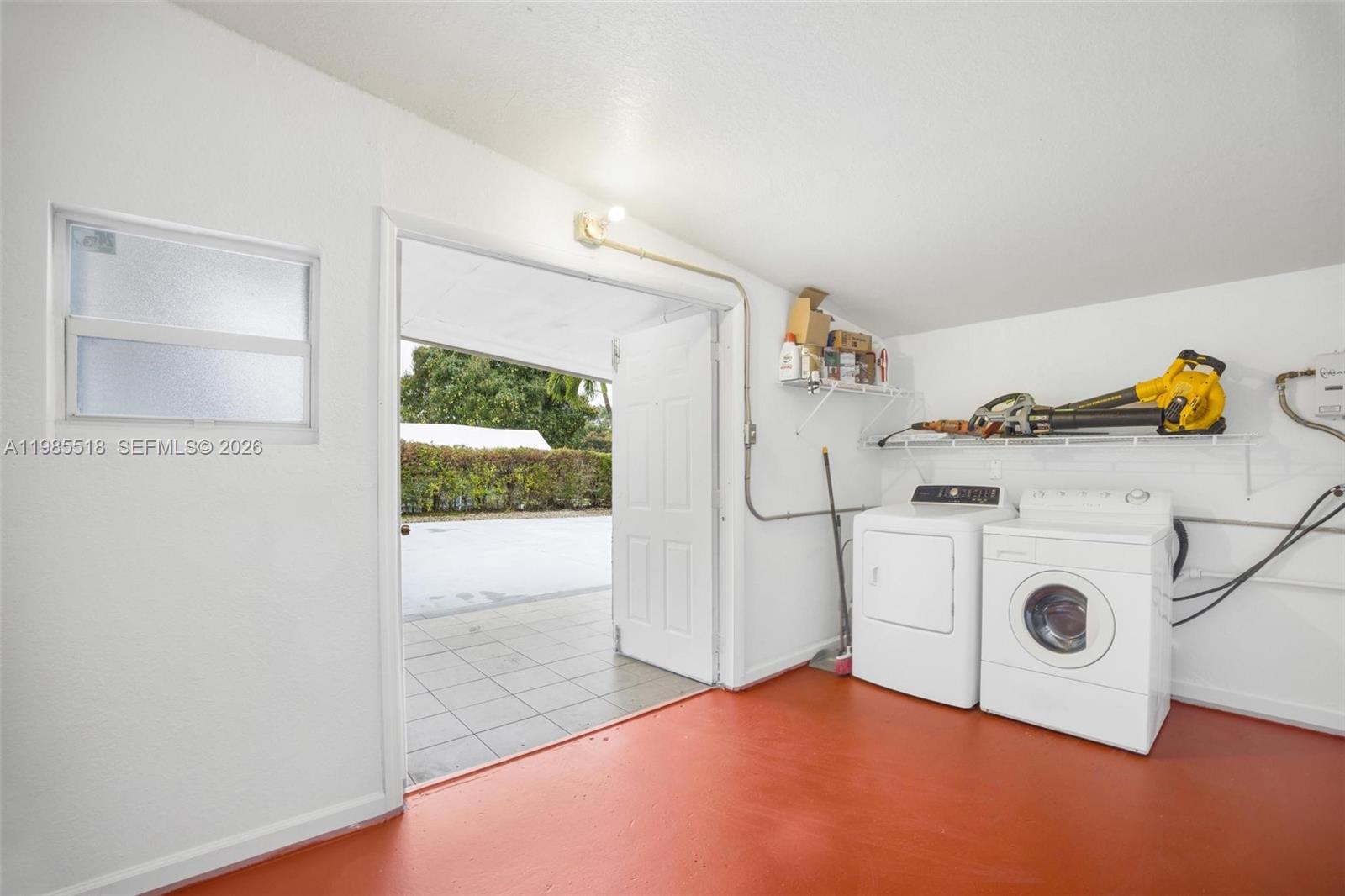 FLEETWOOD MANOR - Residential