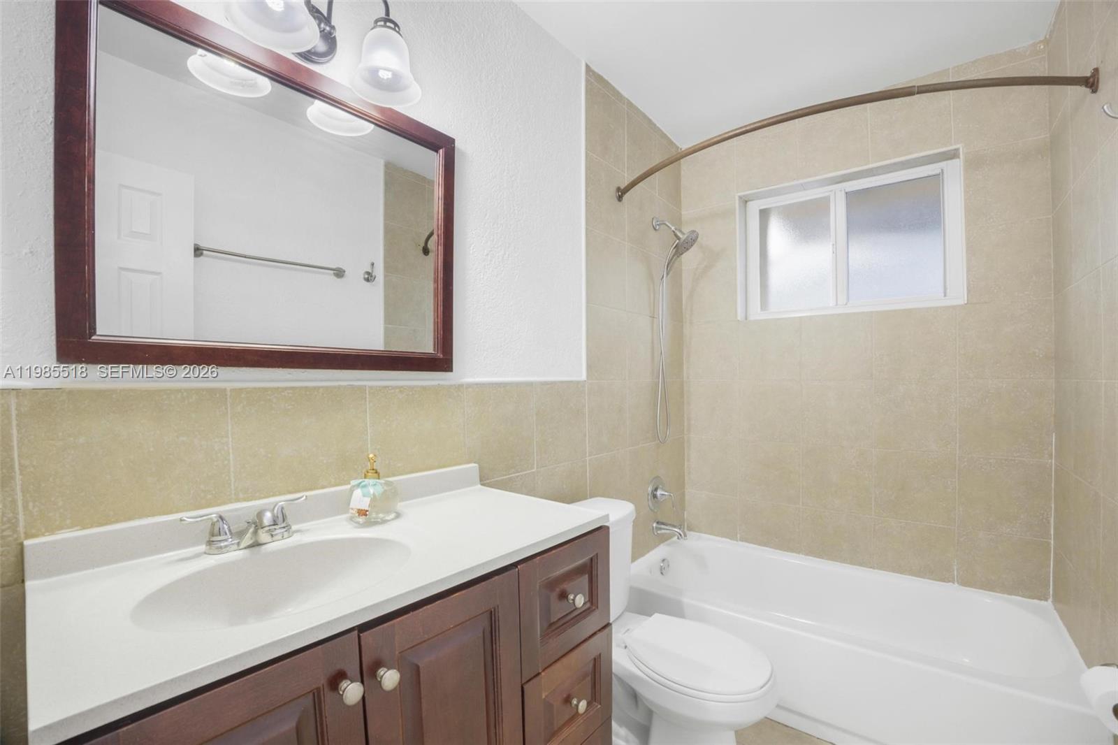 FLEETWOOD MANOR - Residential