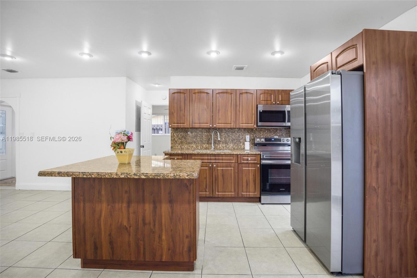 FLEETWOOD MANOR - Residential