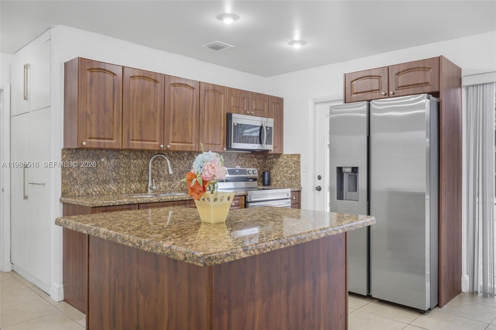 FLEETWOOD MANOR - Residential