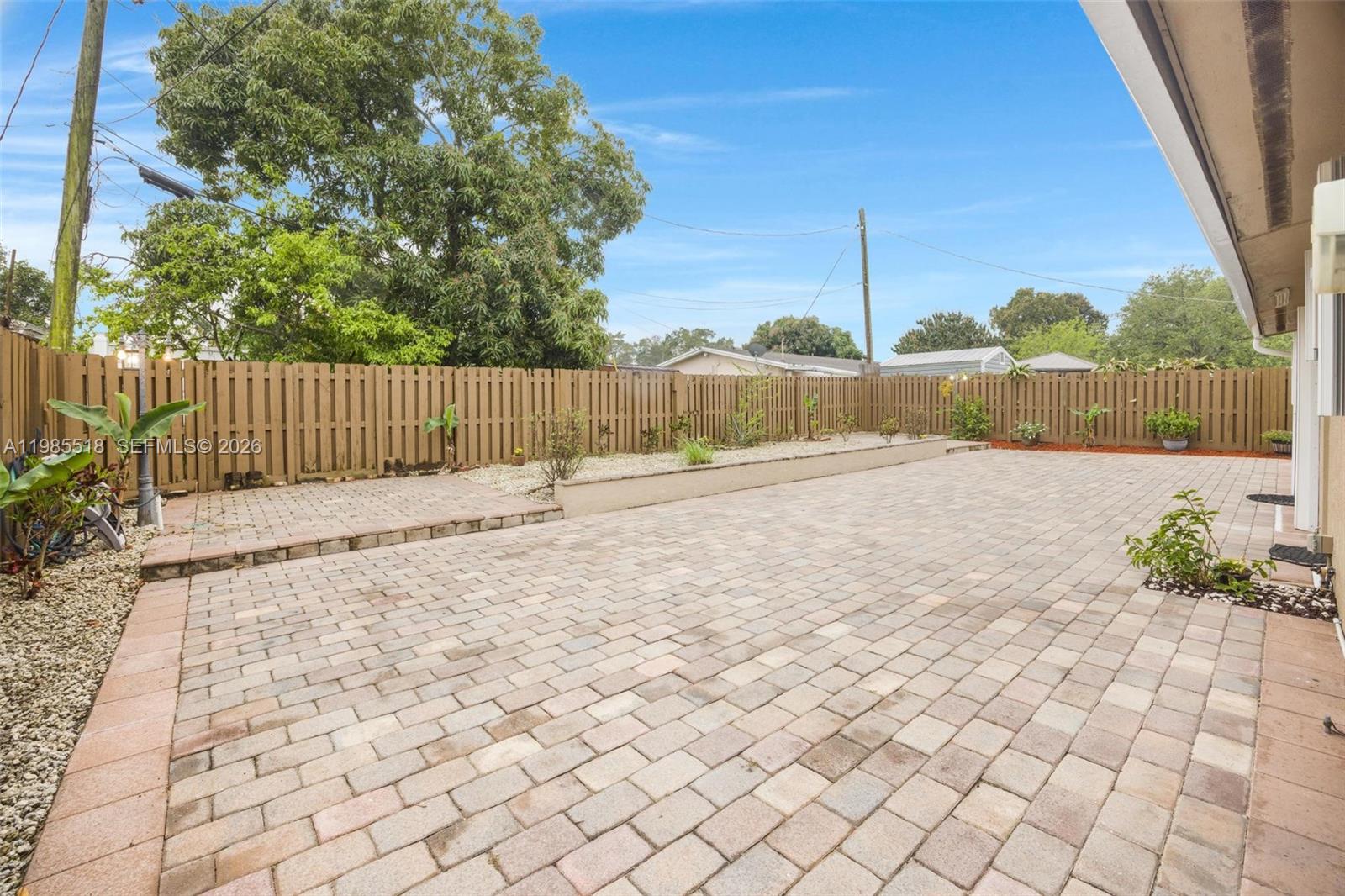 FLEETWOOD MANOR - Residential