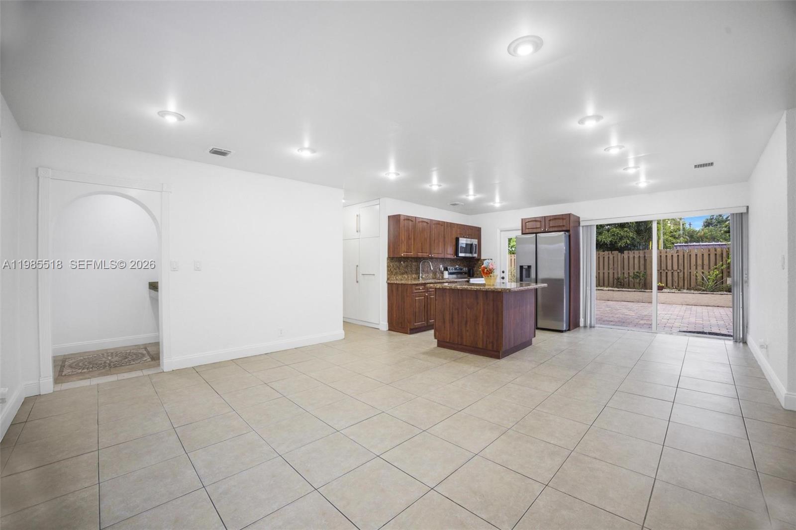 FLEETWOOD MANOR - Residential