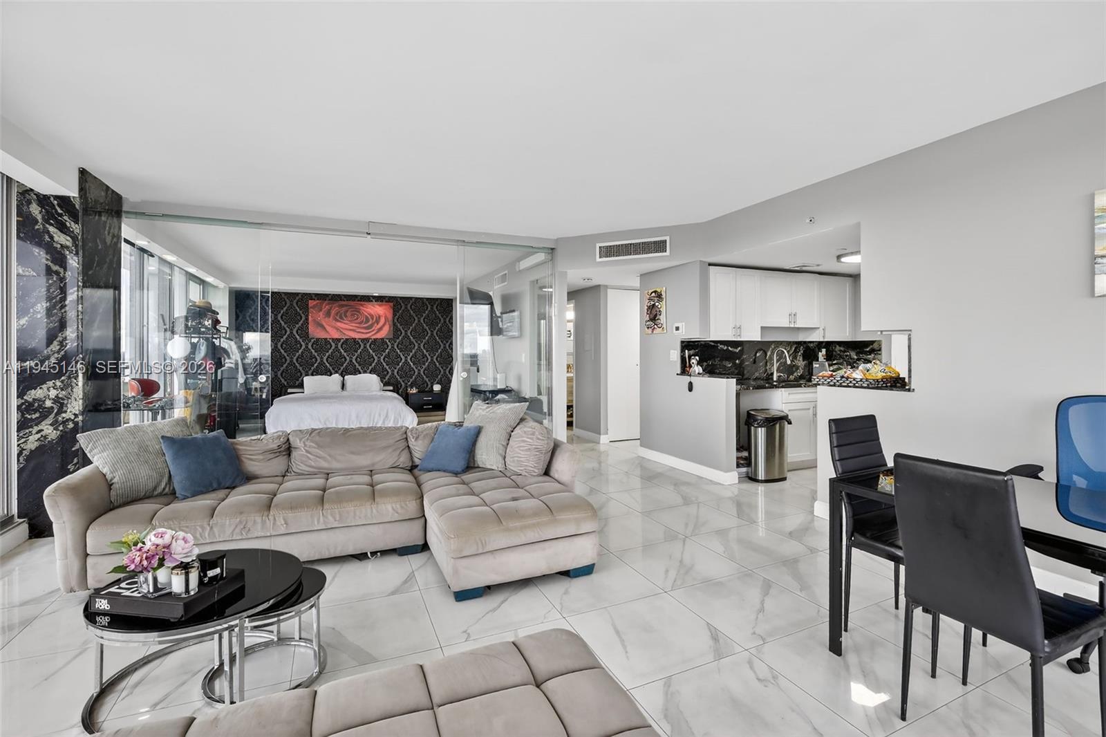 HOME TOWER CONDO - Residential