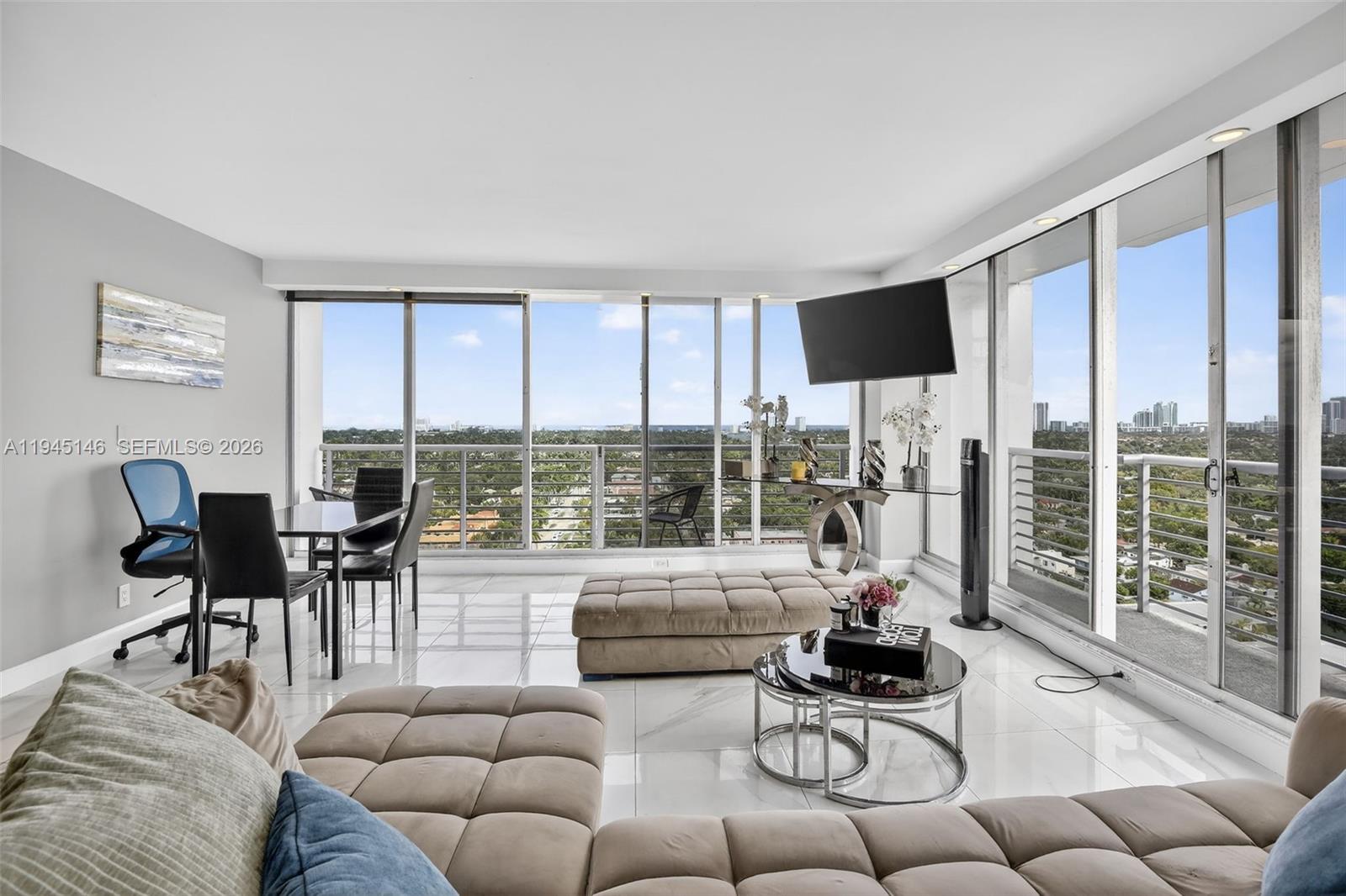 HOME TOWER CONDO - Residential