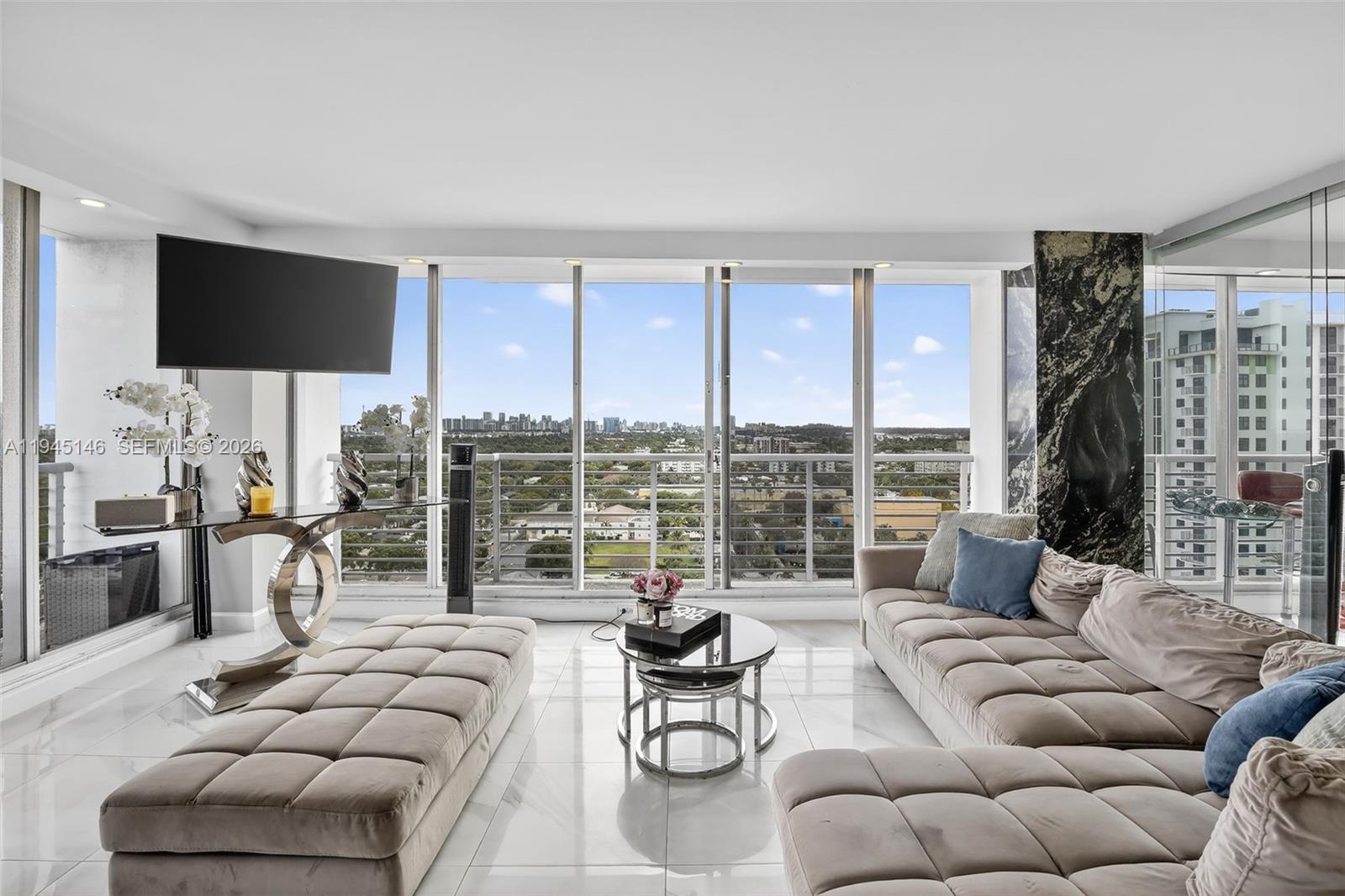 HOME TOWER CONDO - Residential