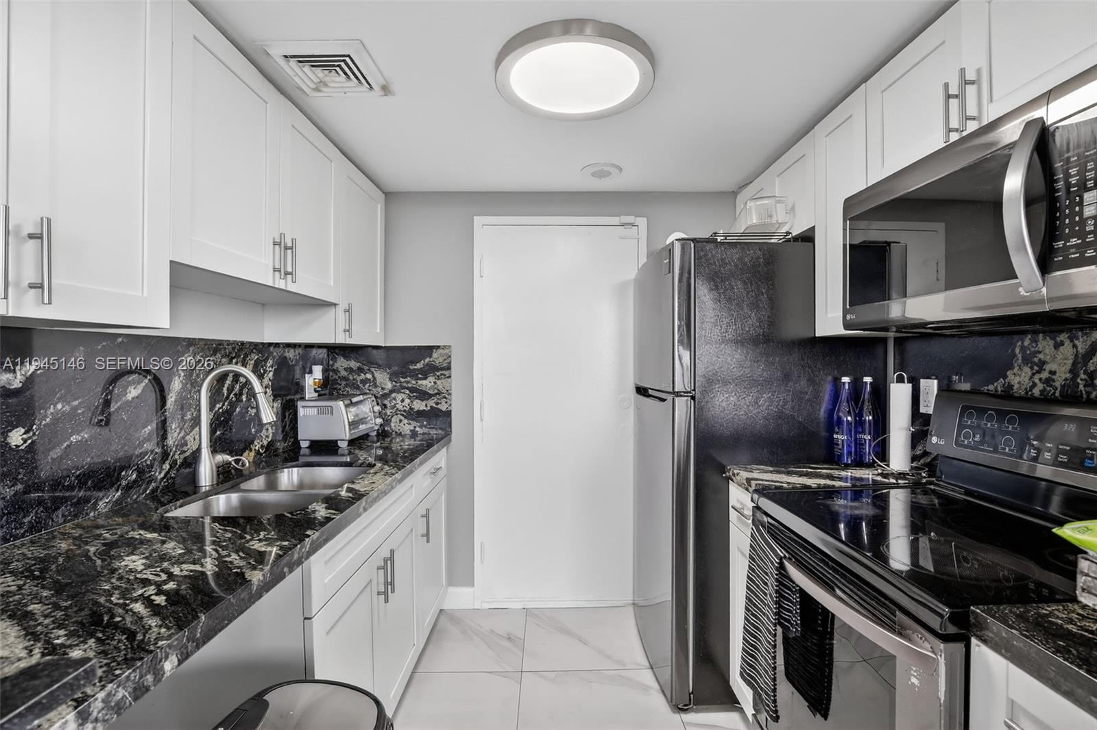 HOME TOWER CONDO - Residential