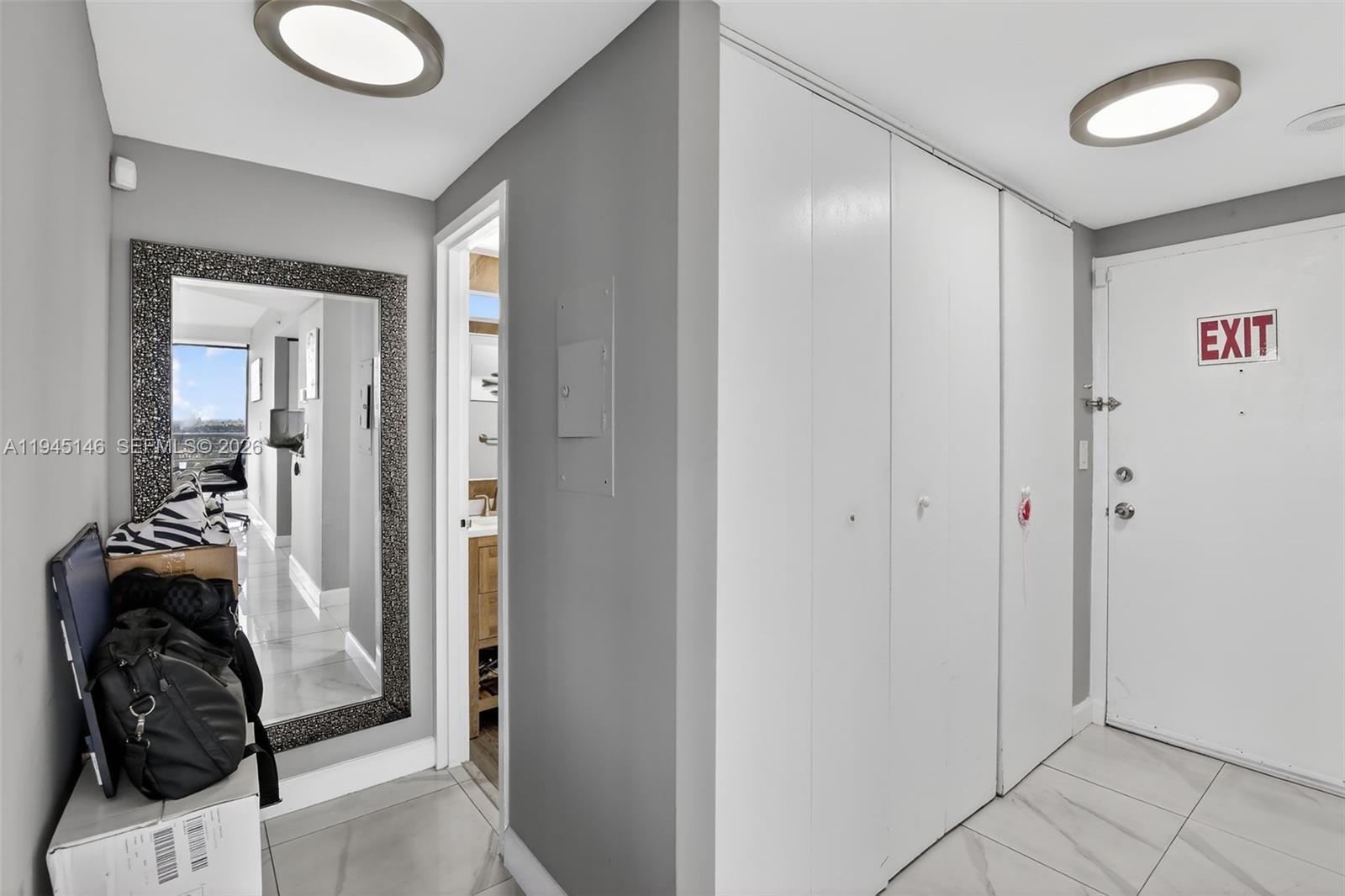 HOME TOWER CONDO - Residential