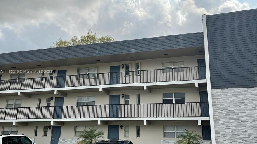 Great Property for any Investors. The Property is a 2 bedroom 2 bathroom with tile floors and washer dryer in unit.   It is in original condition, need some TLC. 
The Property is rented in a month to month basis.