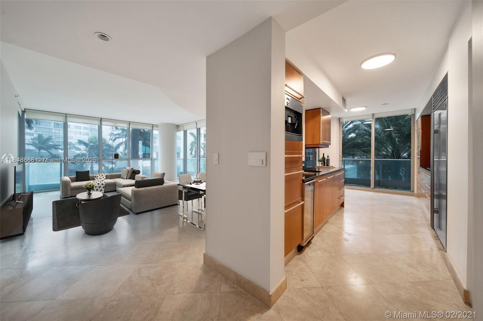 Spacious 2 bed 2 baths at luxurious Jade Brickell. Dual balconies and floor-to-ceiling windows overlooking Biscayne Bay. A double door entry opens to over 1,400 sqft of living including large kitchen with breakfast area, spacious primary bedroom with 2 closets & expansive primary bath with dual sink vanity, jet tub, & enclosed toilet. The second bedroom has access to bayfront balcony. The Jade provides residents with top amenities and services including 2 large pools, state-of-the-art fitness center with separate pilates studio, men's and women's spa with steam & sauna, 24/7 concierge & security, 2 parking spaces and so much more! Located in Brickell, relax with peaceful bayfront views and enjoy the vibrant city life with luxury shopping and fine dining just steps from home.