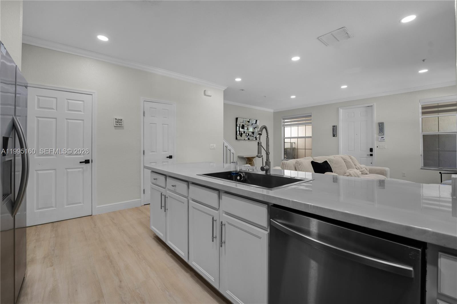 View photos, virtual tours, details...