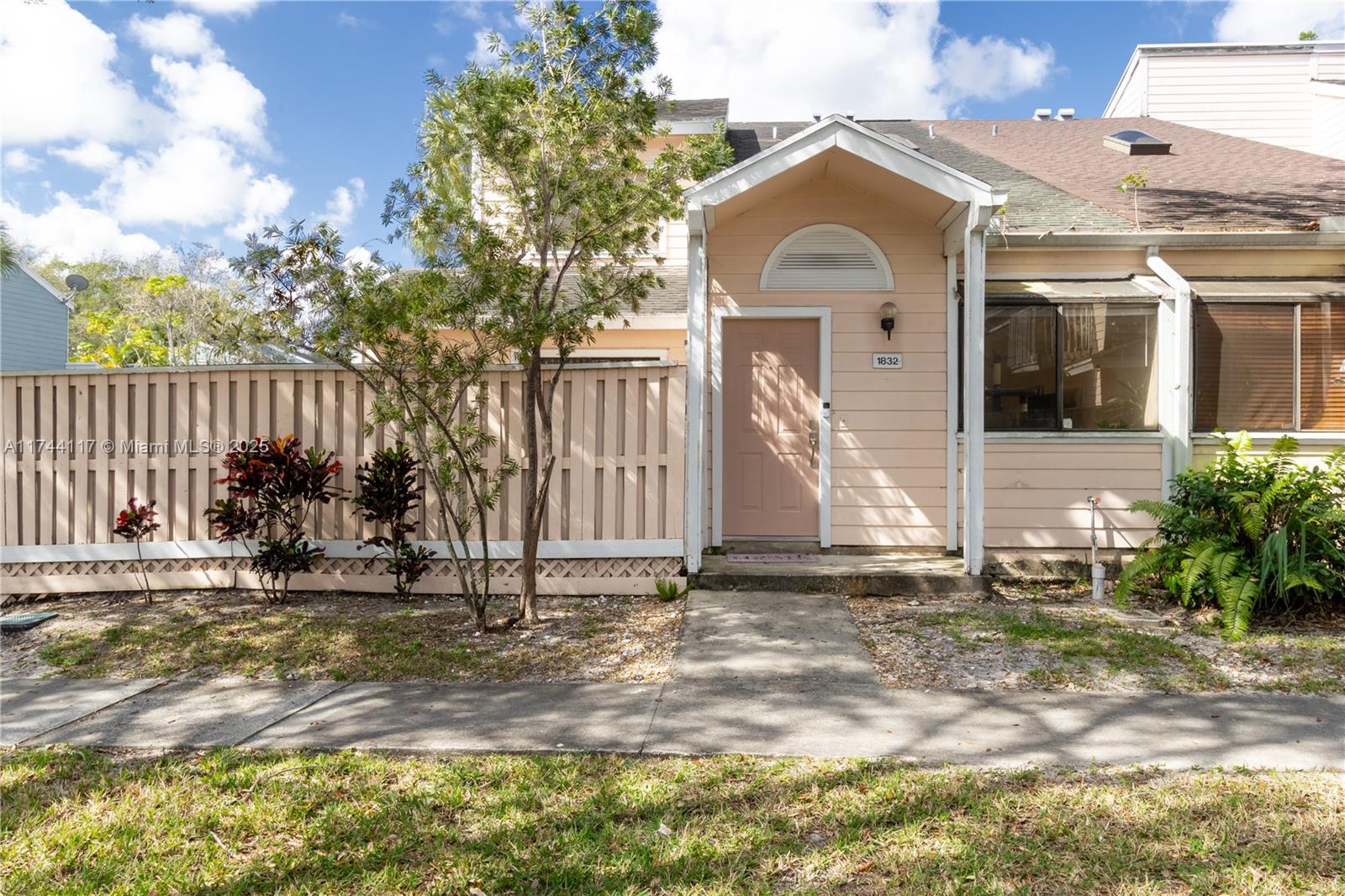 1832 Runners Way, North Lauderdale, Miami-Dade County, Florida - 2 Bedrooms  
2 Bathrooms - 