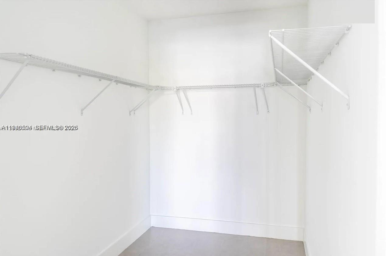 DANIA PLACE (THE) CONDO - Residential