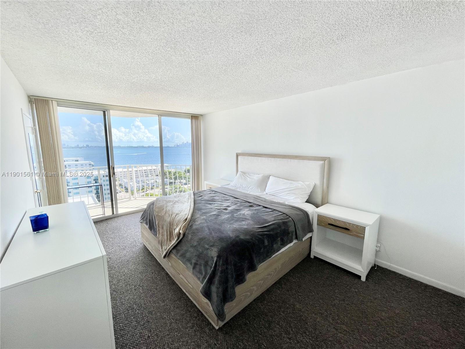 THE GRANDVIEW PALACE COND - Residential Lease