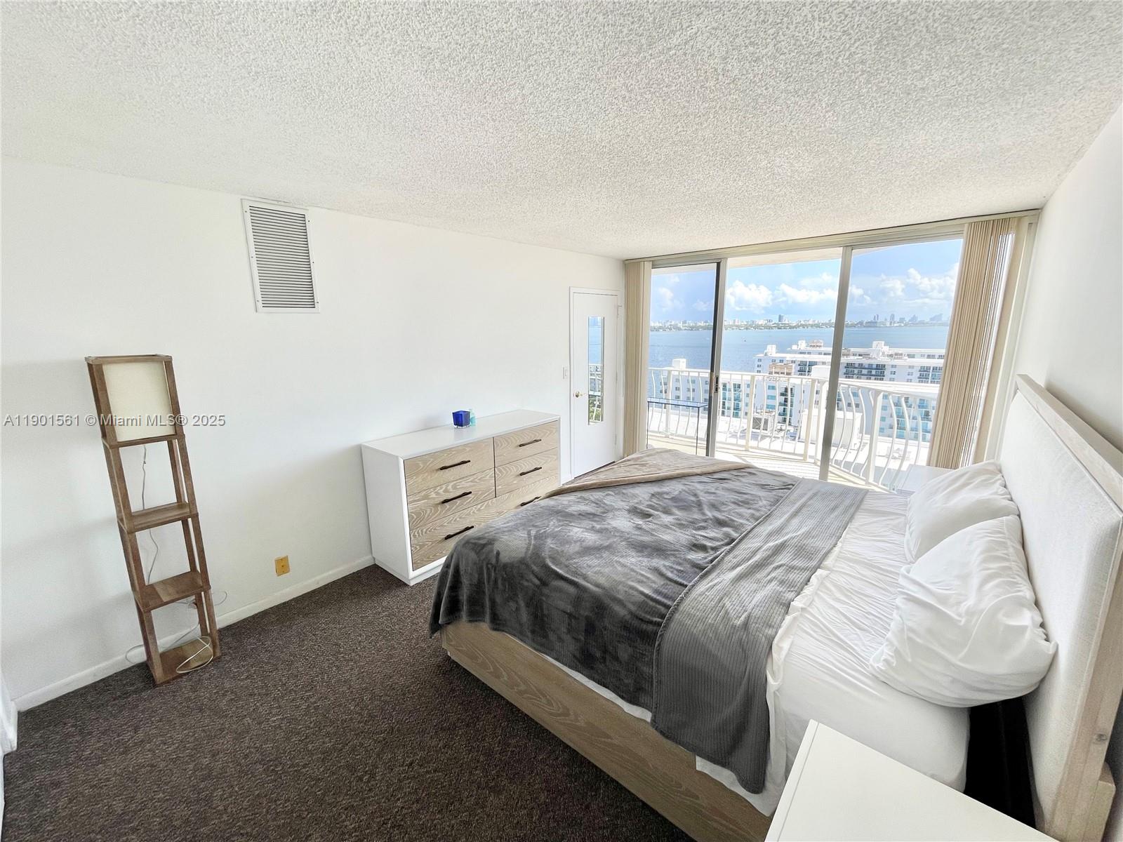 THE GRANDVIEW PALACE COND - Residential Lease