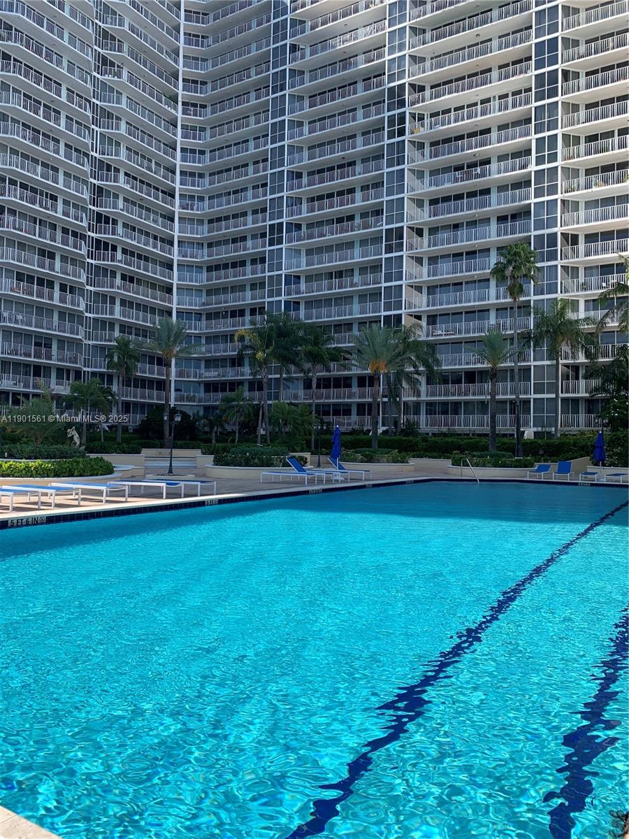 THE GRANDVIEW PALACE COND - Residential Lease