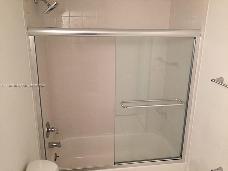 DADELAND PLACE CONDO - Residential Lease