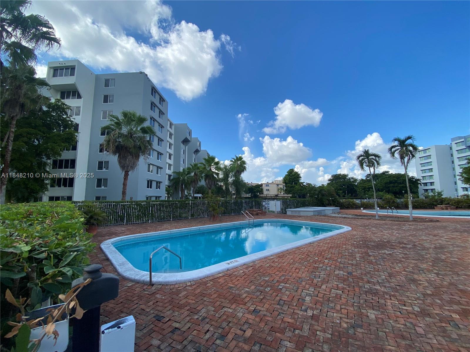 DADELAND PLACE CONDO - Residential Lease