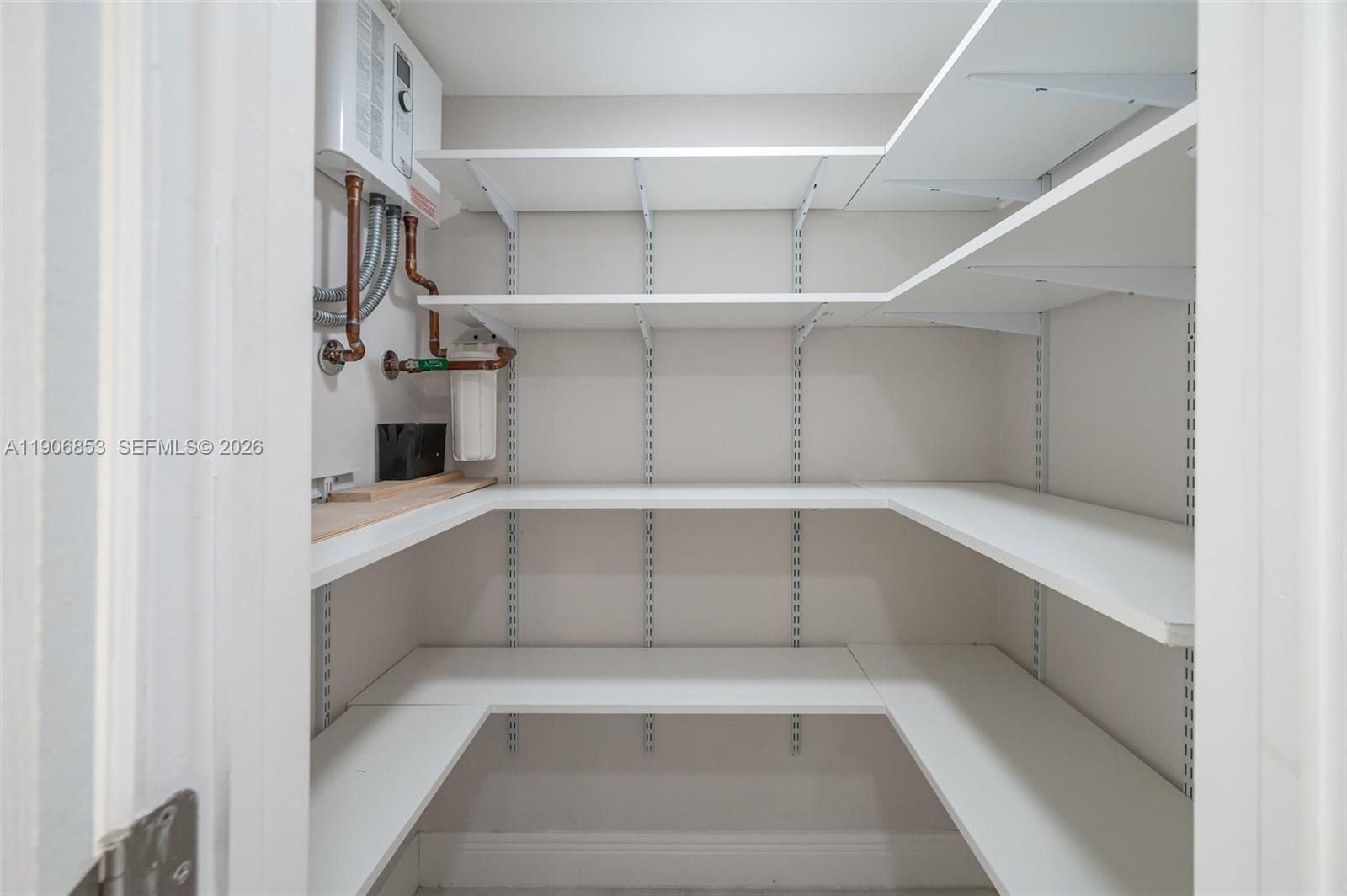 UPMINSTER E CONDO - Residential