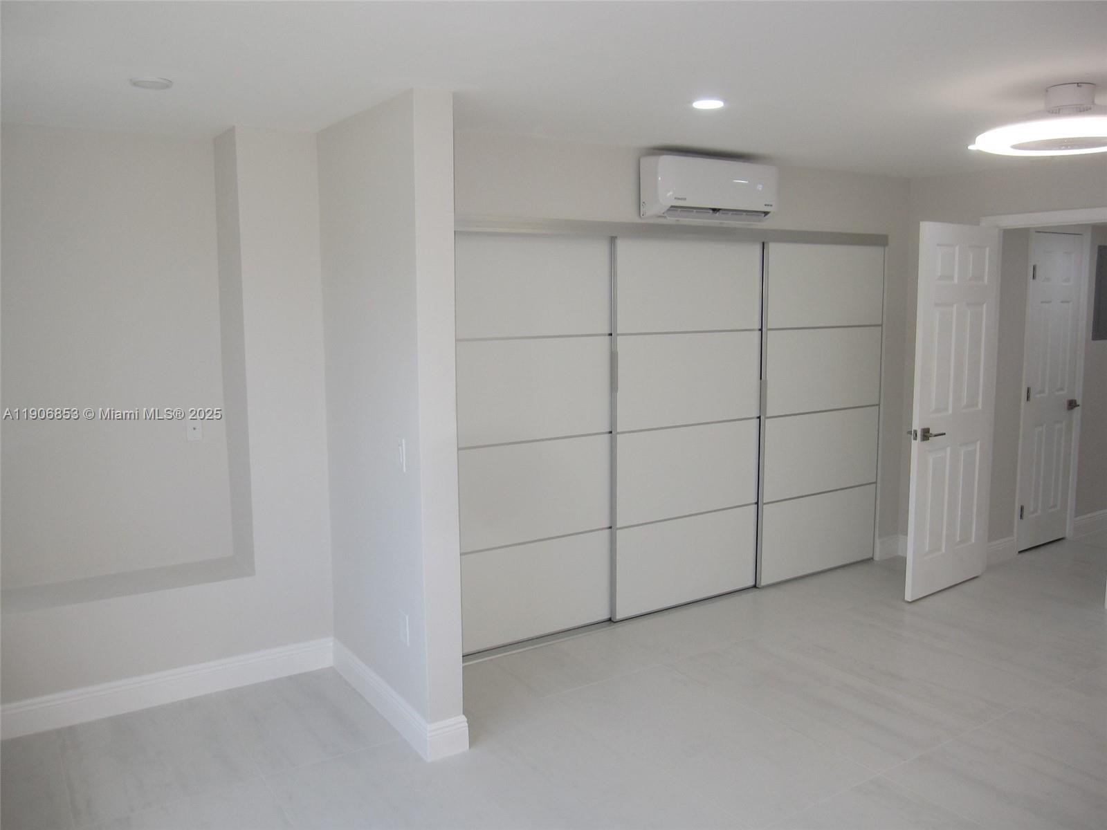 UPMINSTER E CONDO - Residential