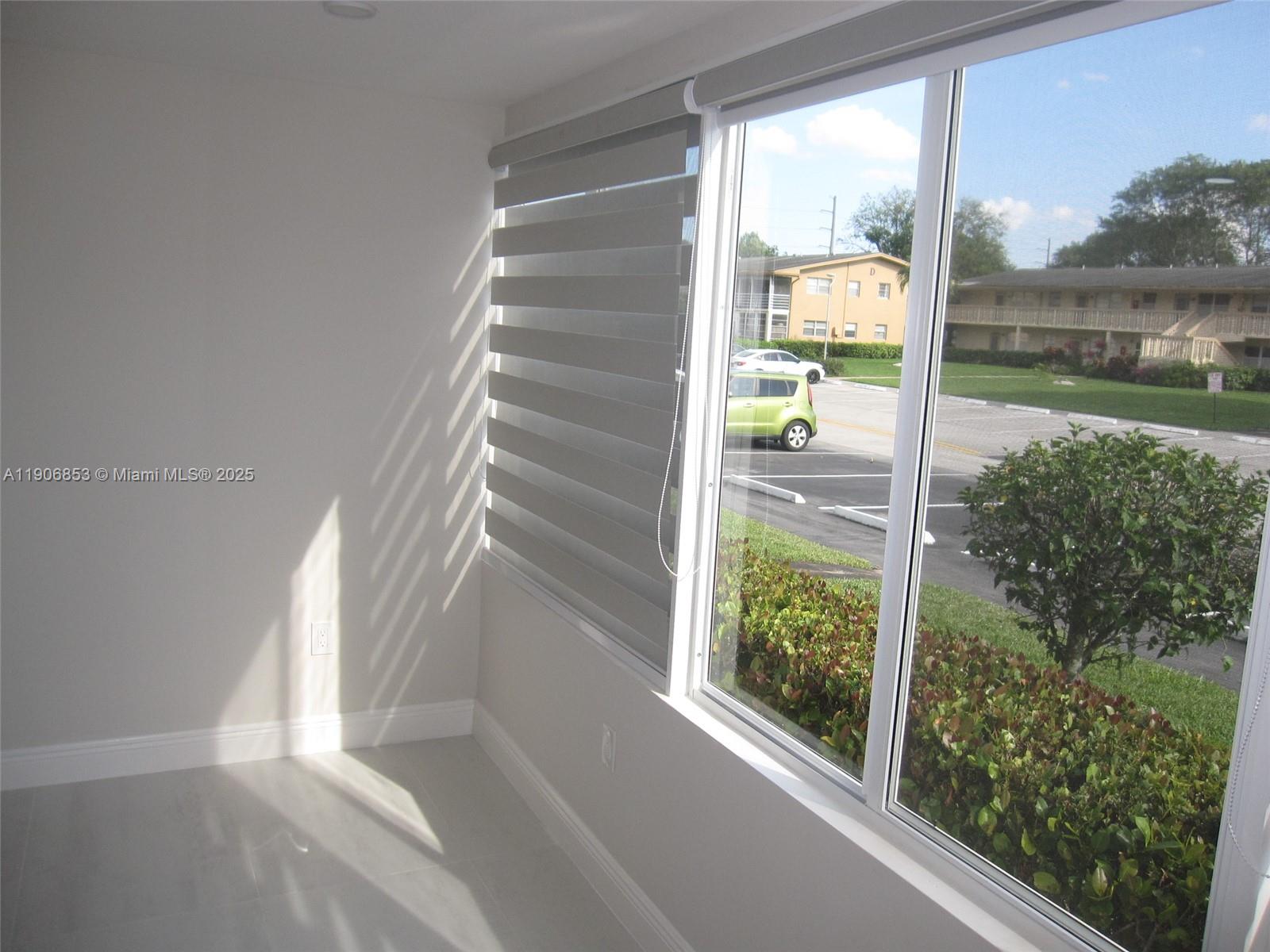 UPMINSTER E CONDO - Residential