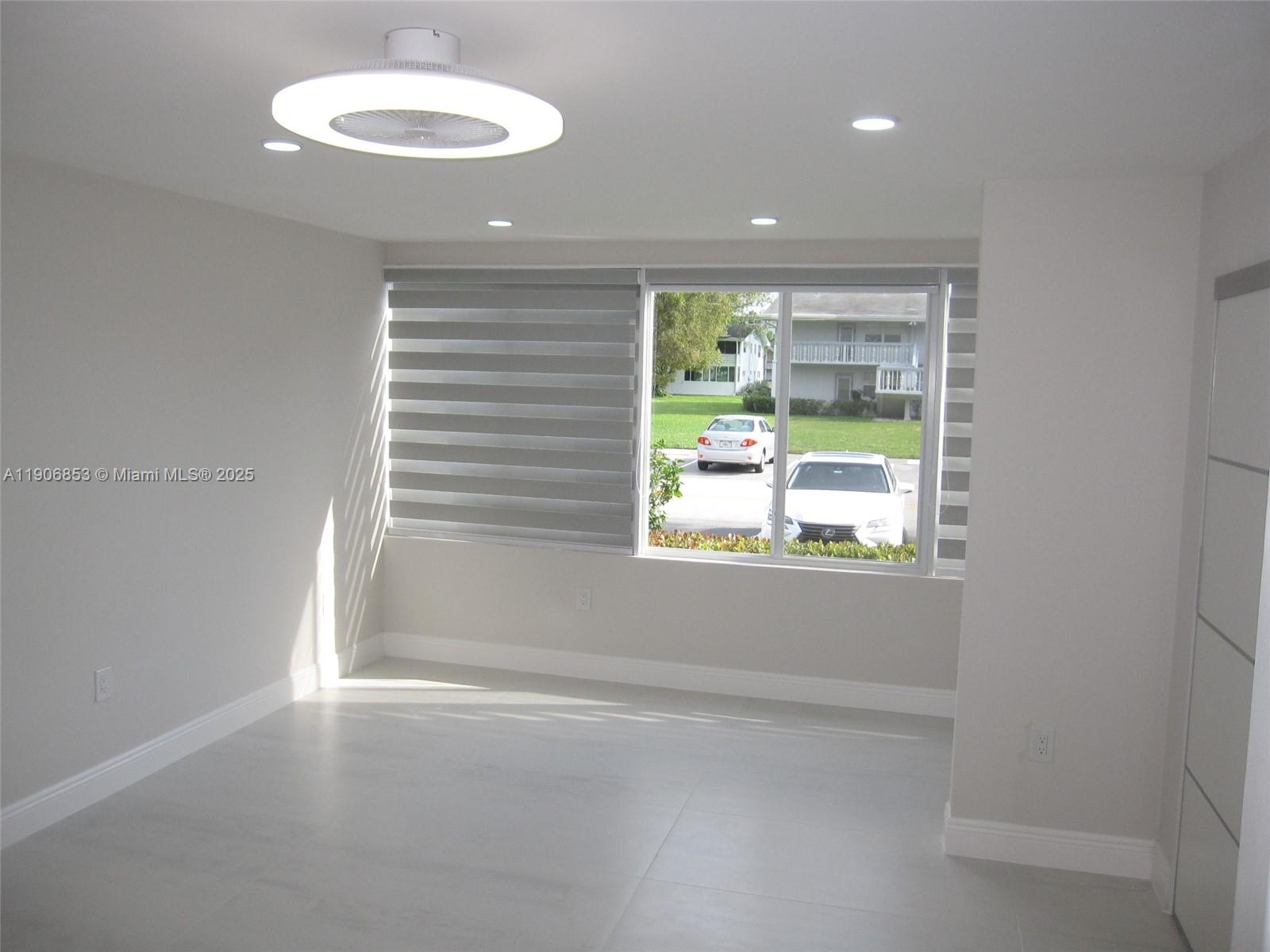 UPMINSTER E CONDO - Residential