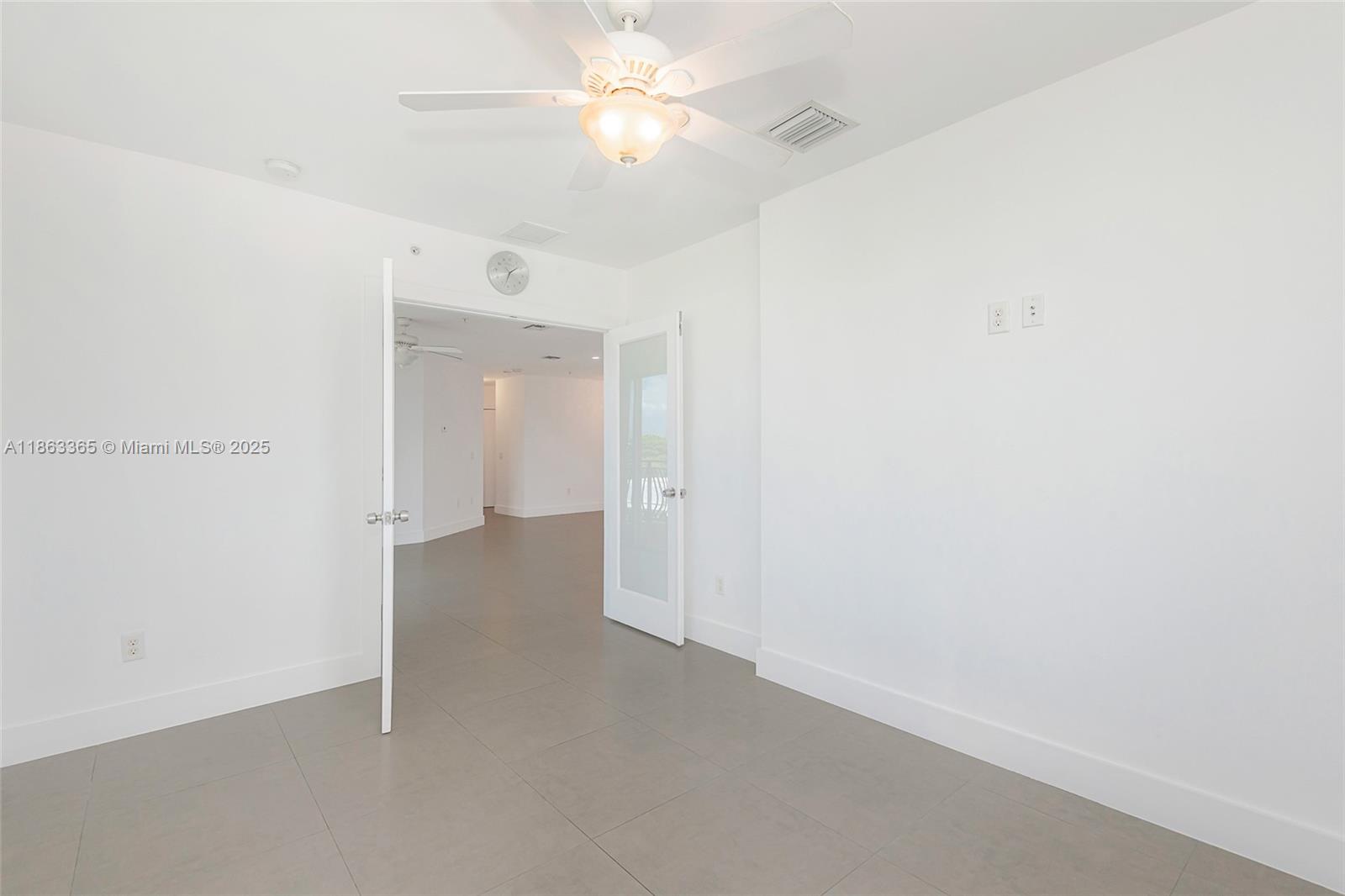 DANIA PLACE (THE) CONDO - Residential