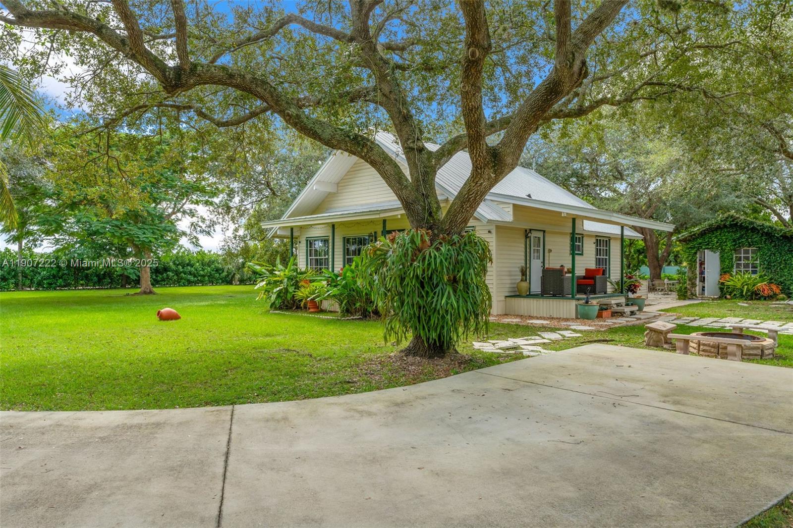 Redland 1.54 Acre - Residential