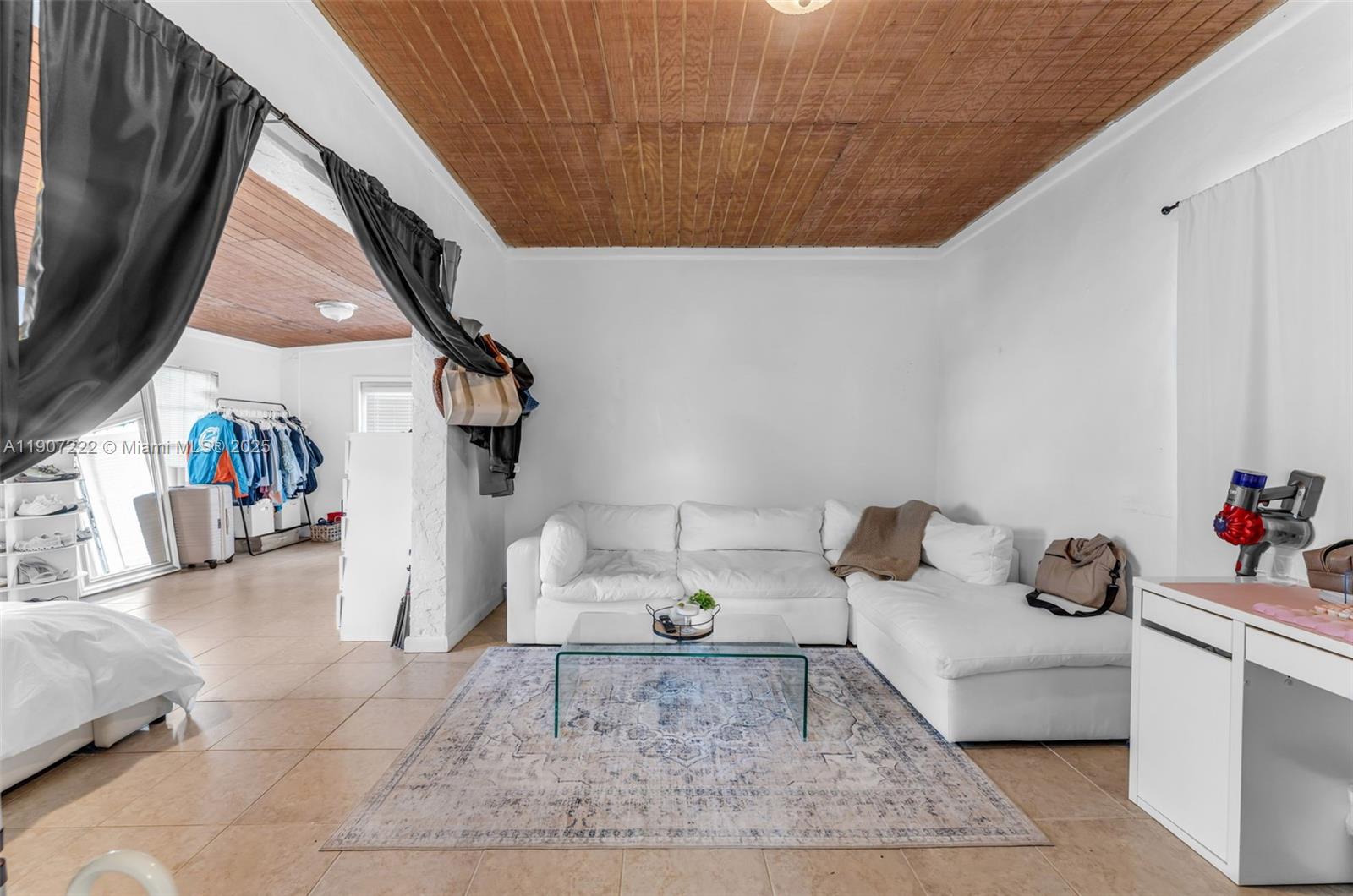 Redland 1.54 Acre - Residential