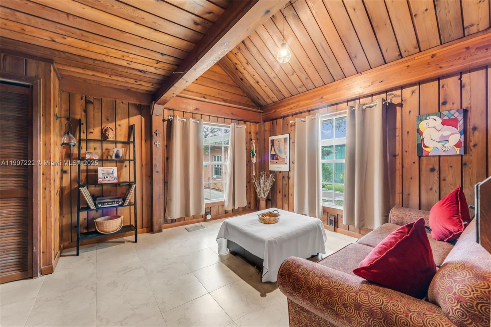 Redland 1.54 Acre - Residential