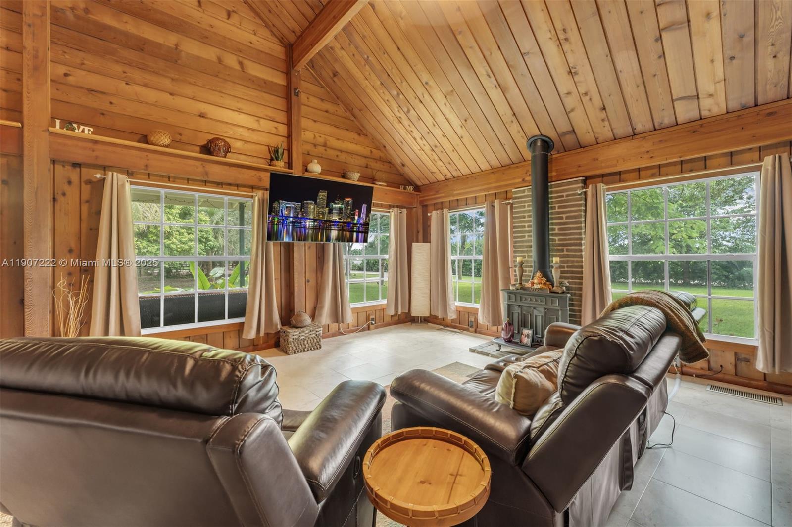 Redland 1.54 Acre - Residential