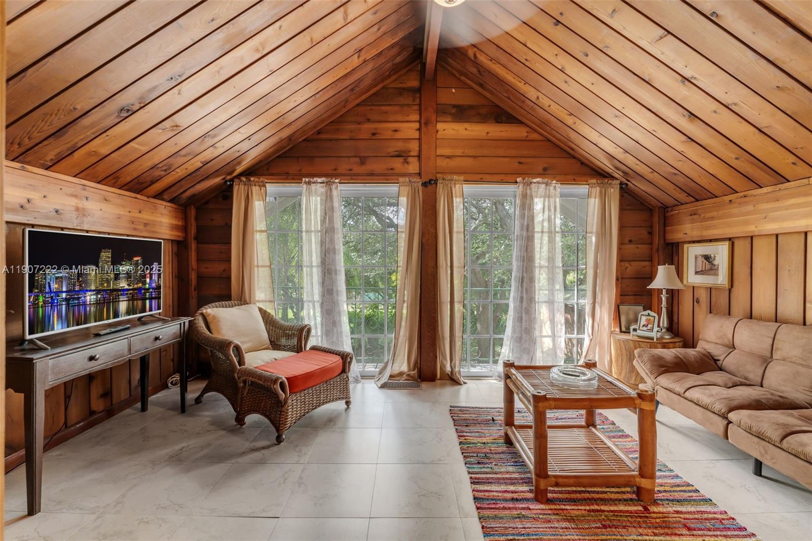 Redland 1.54 Acre - Residential