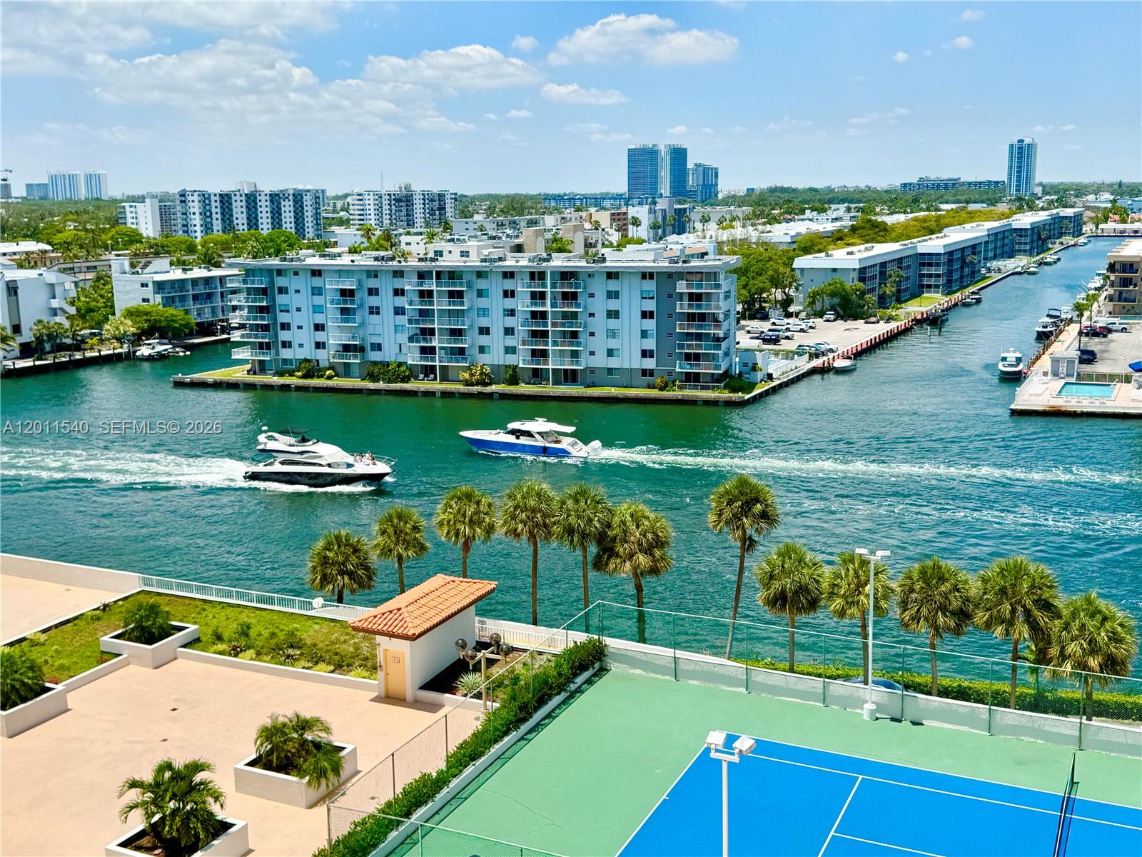 WINSTON TOWERS 700 CONDO - Residential