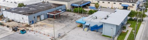 7320-7332 NW 58th St Miami FL 33166