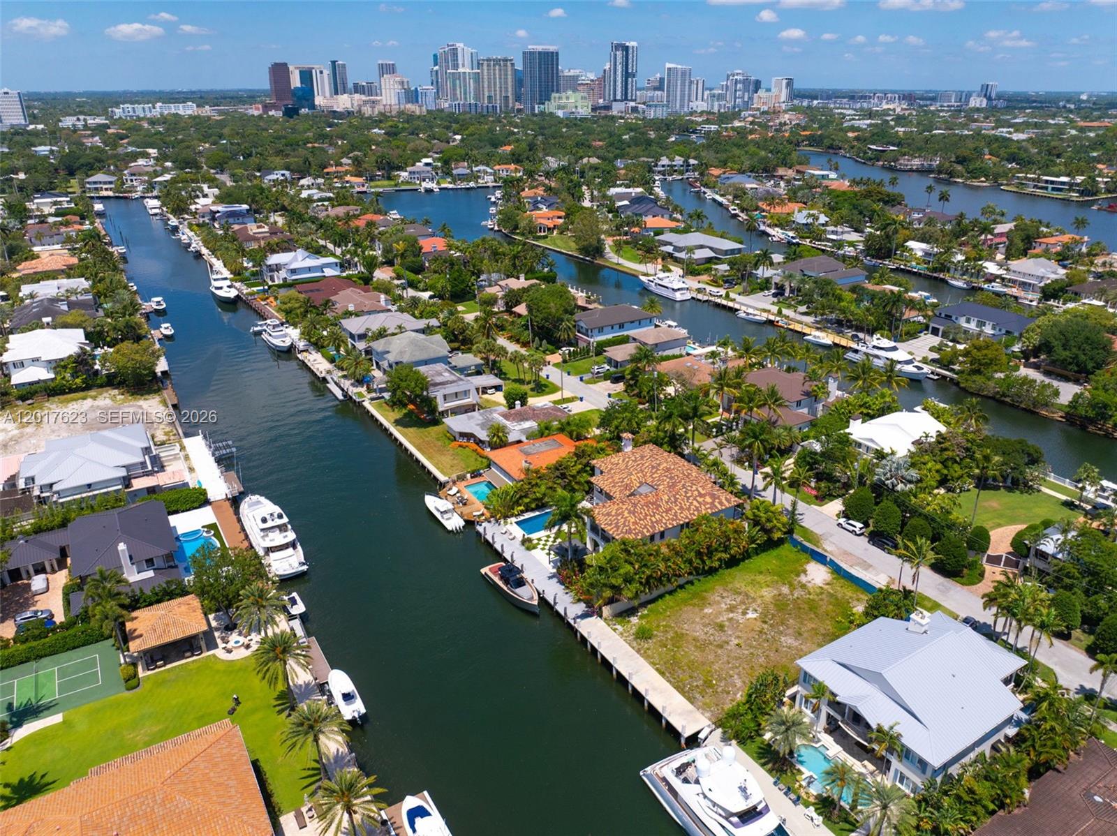 RIO VISTA ISLES - Land