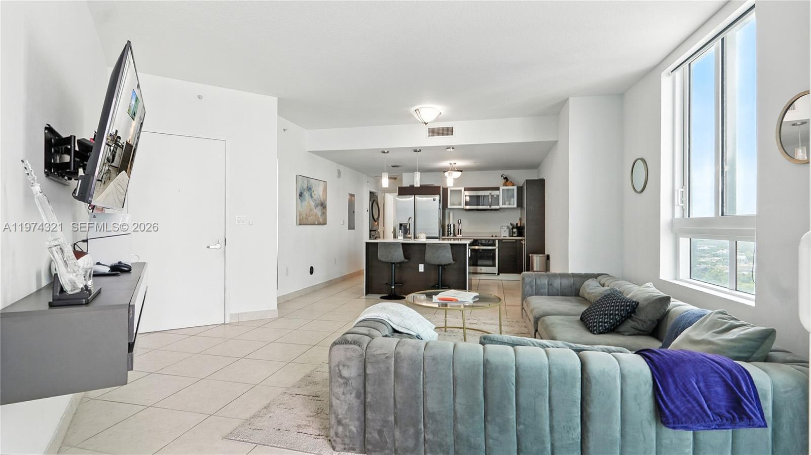 QUANTUM ON THE BAY CONDO - Residential