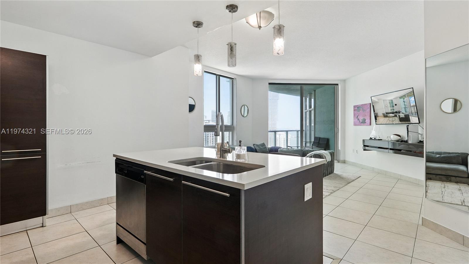 QUANTUM ON THE BAY CONDO - Residential