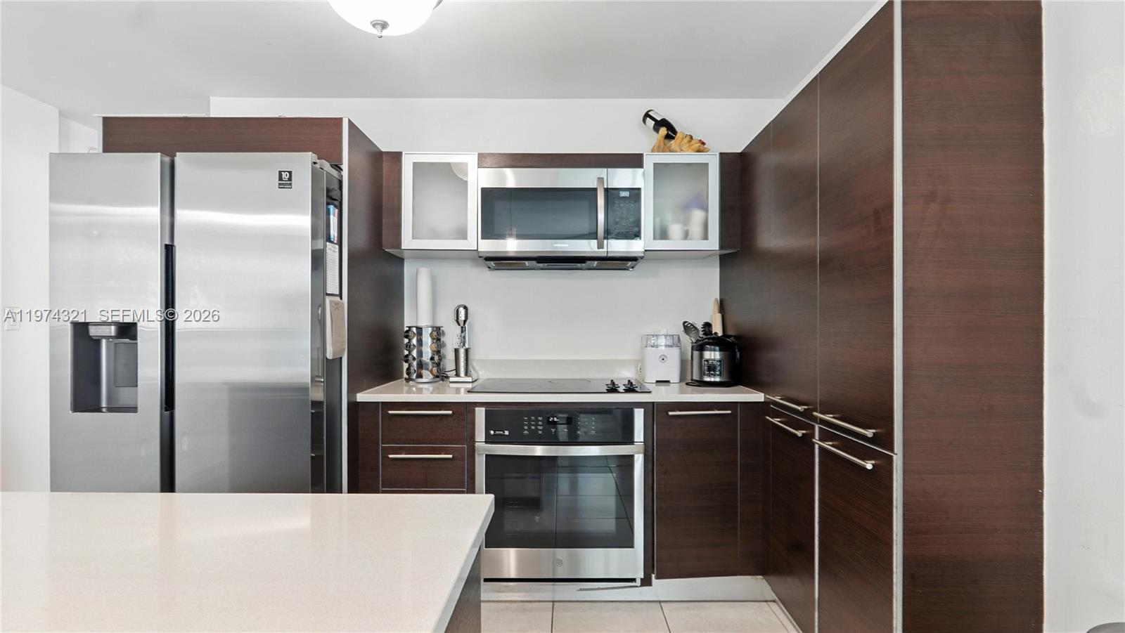 QUANTUM ON THE BAY CONDO - Residential