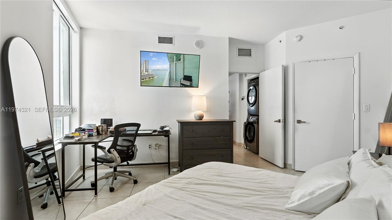 QUANTUM ON THE BAY CONDO - Residential