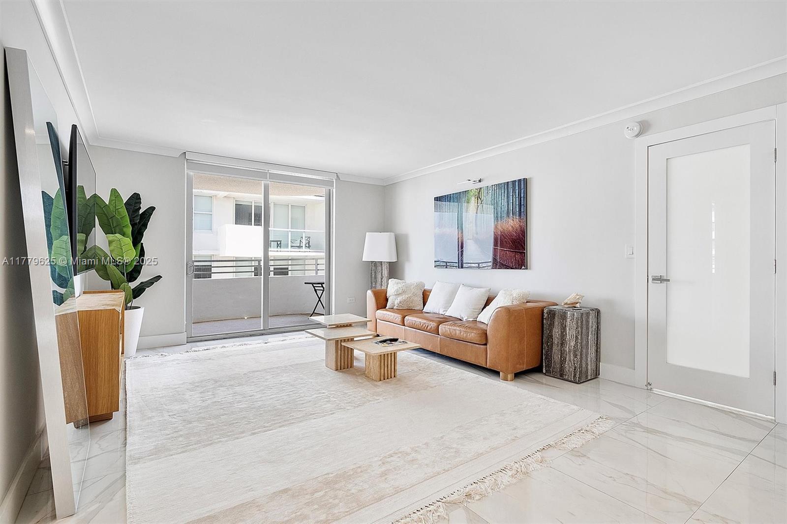 5555 Collins Ave 16B