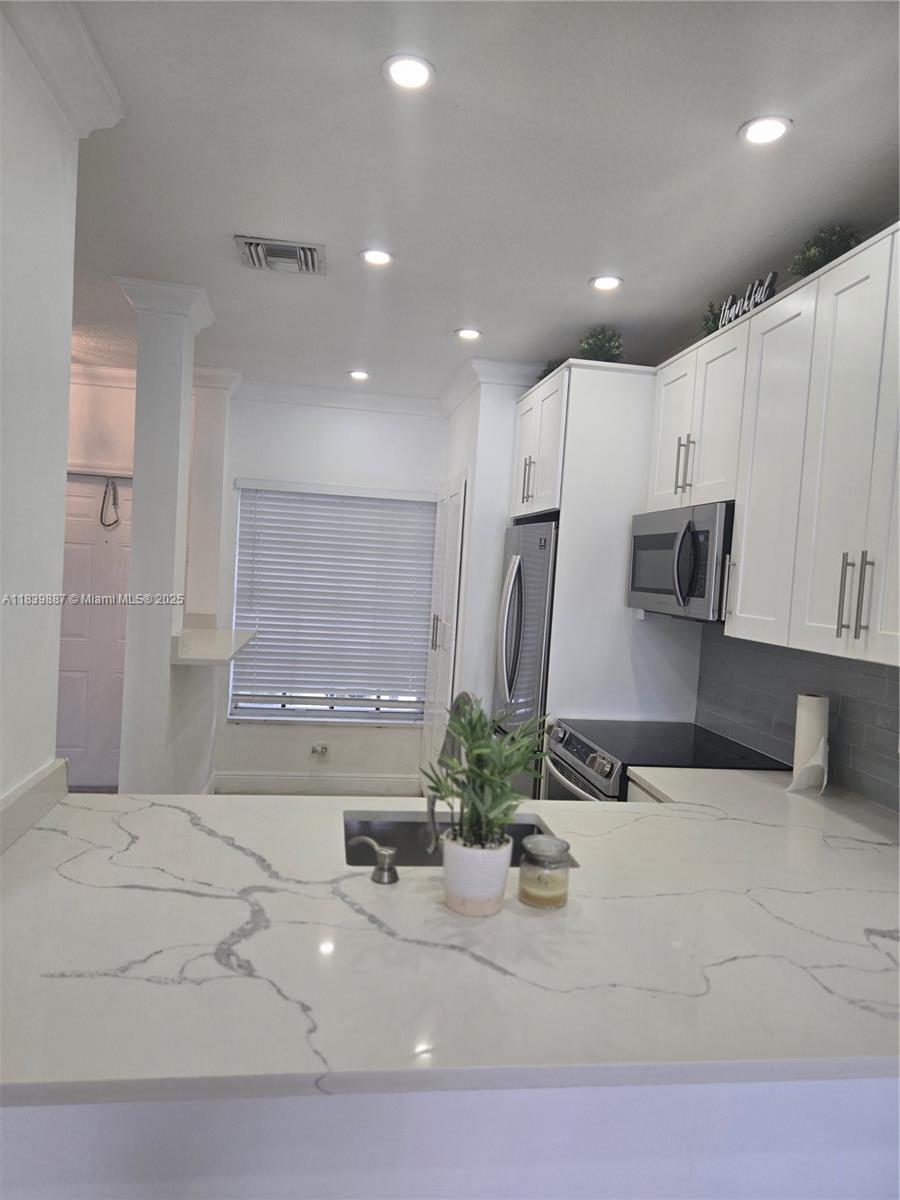 NASHER PLAT - Residential Lease