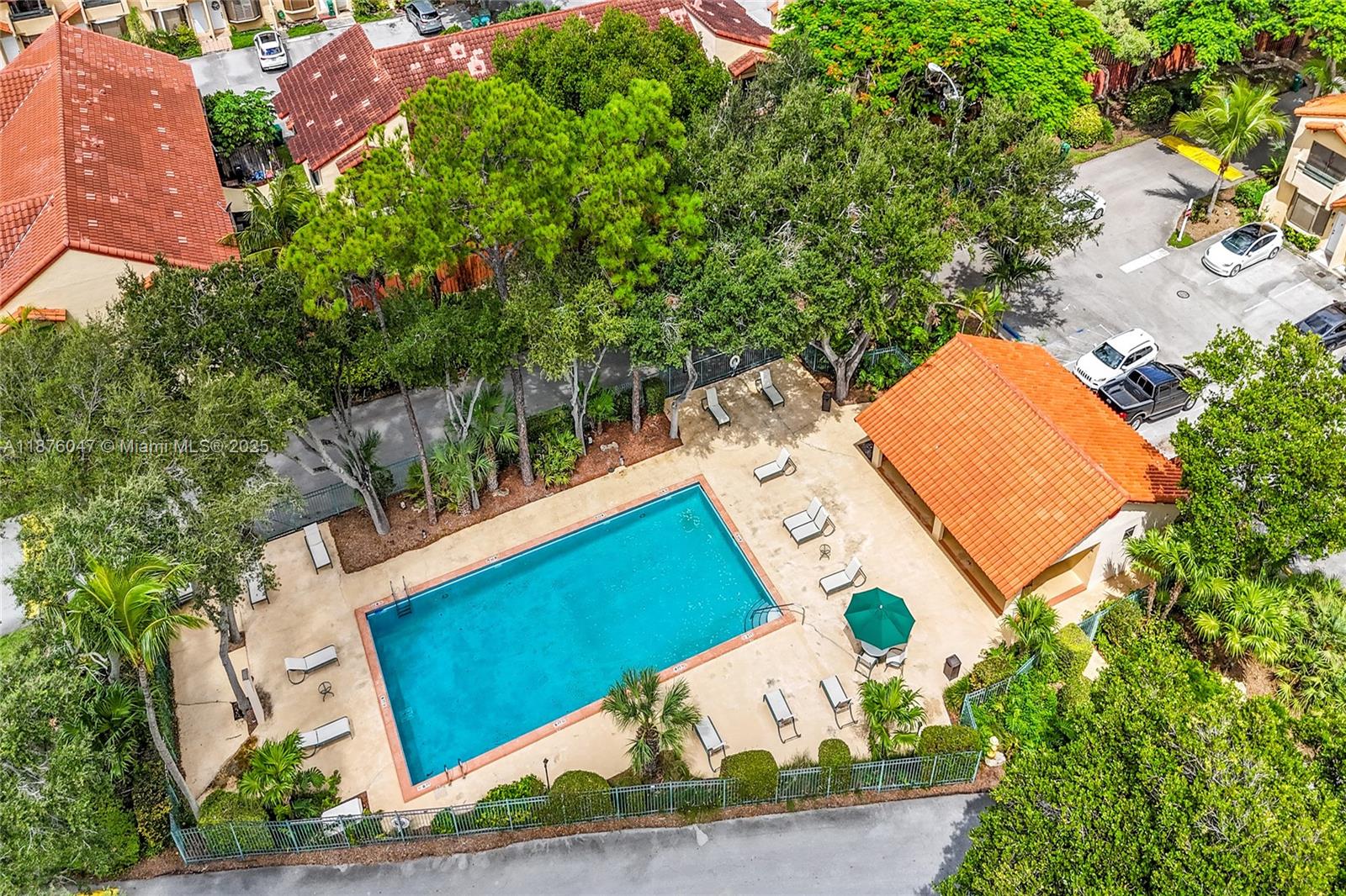 DADELAND COVE SEC 2 - Residential