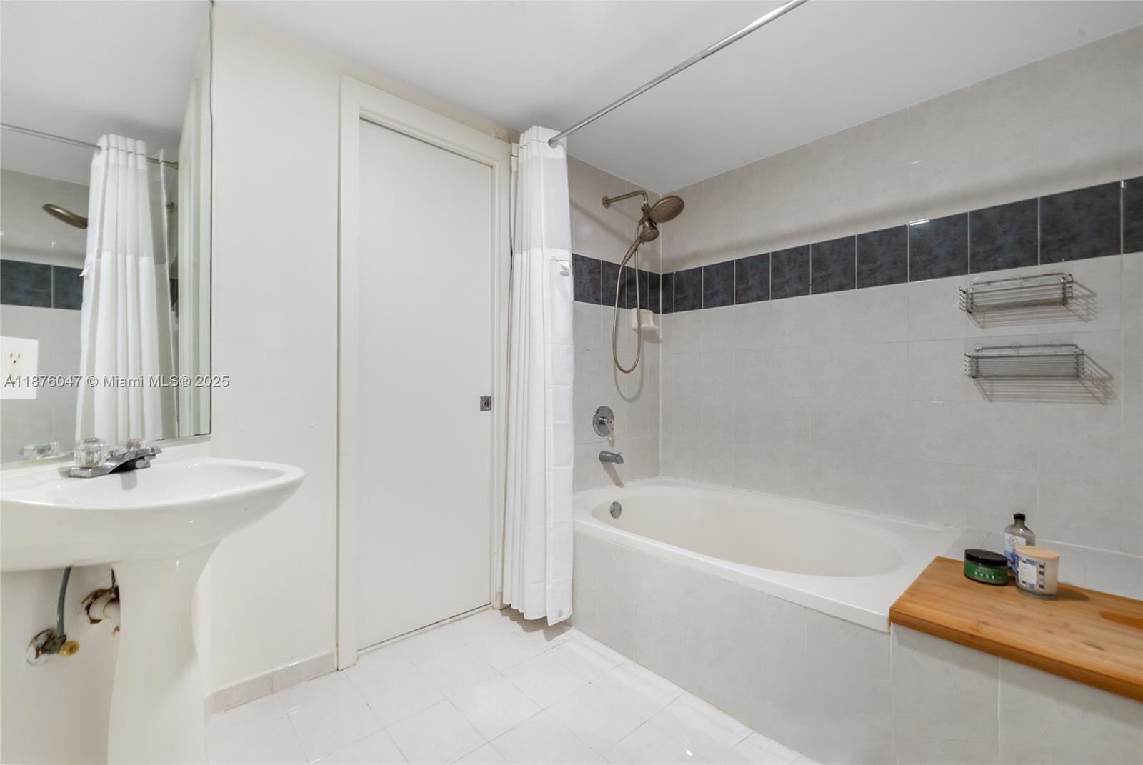 DADELAND COVE SEC 2 - Residential