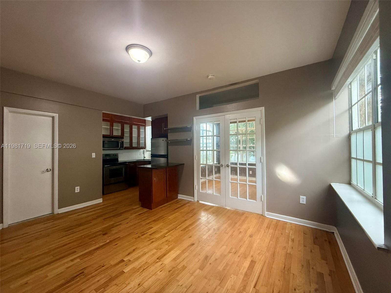 ARVILLA CONDO - Residential