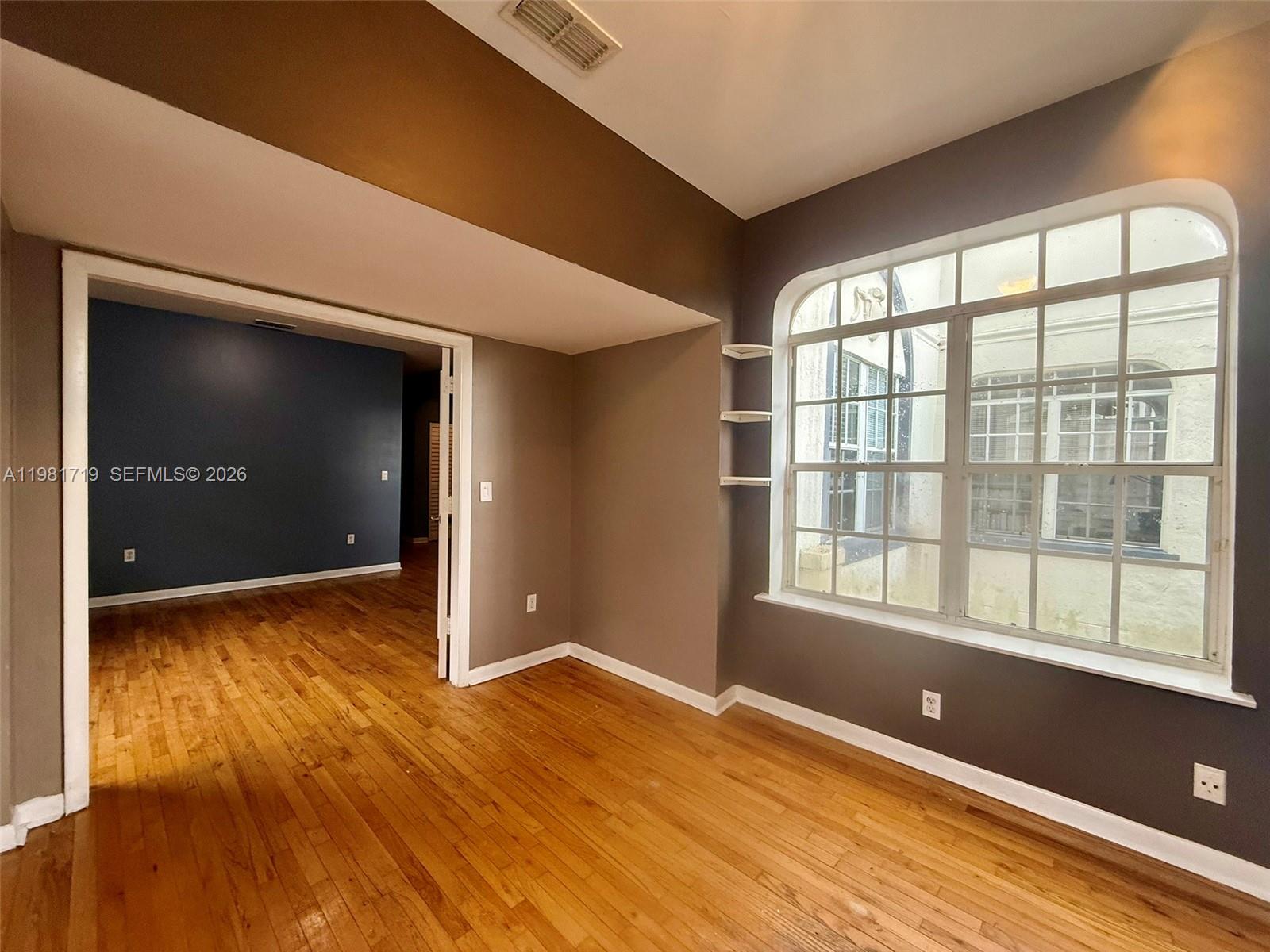 ARVILLA CONDO - Residential