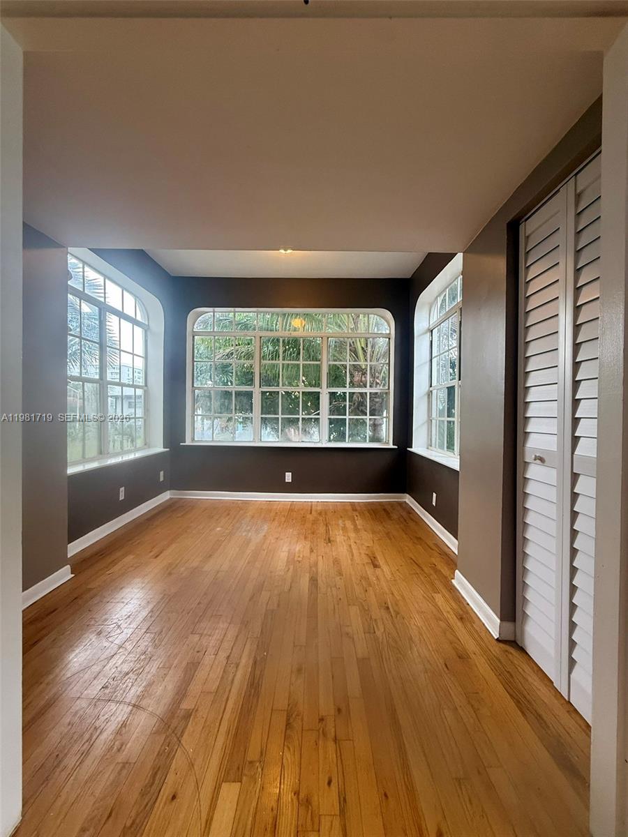 ARVILLA CONDO - Residential