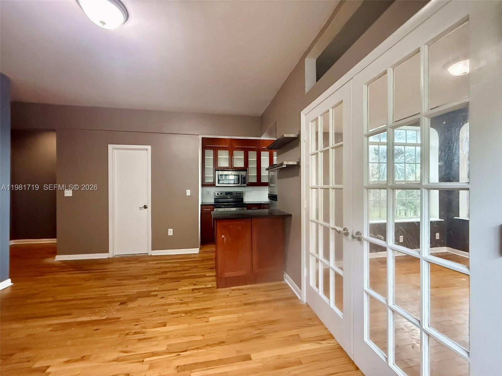 ARVILLA CONDO - Residential