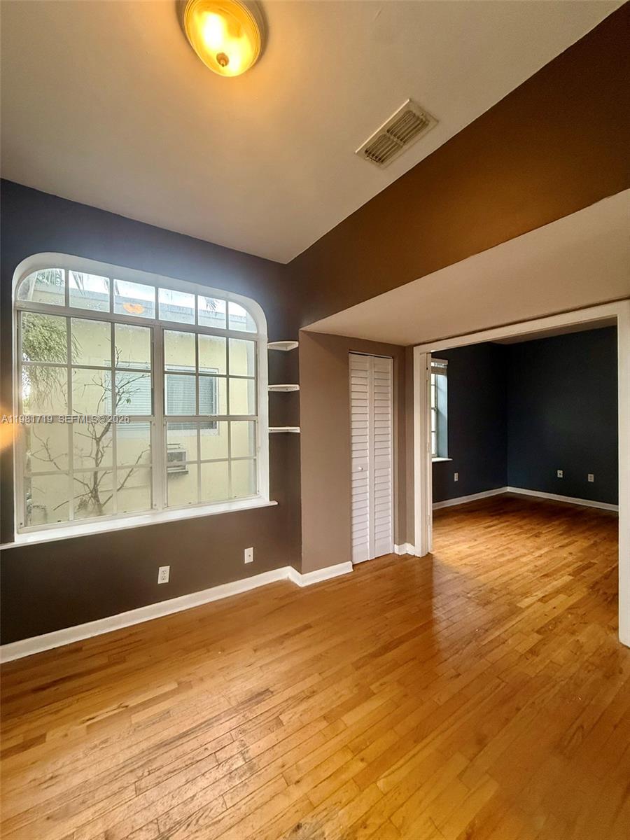 ARVILLA CONDO - Residential