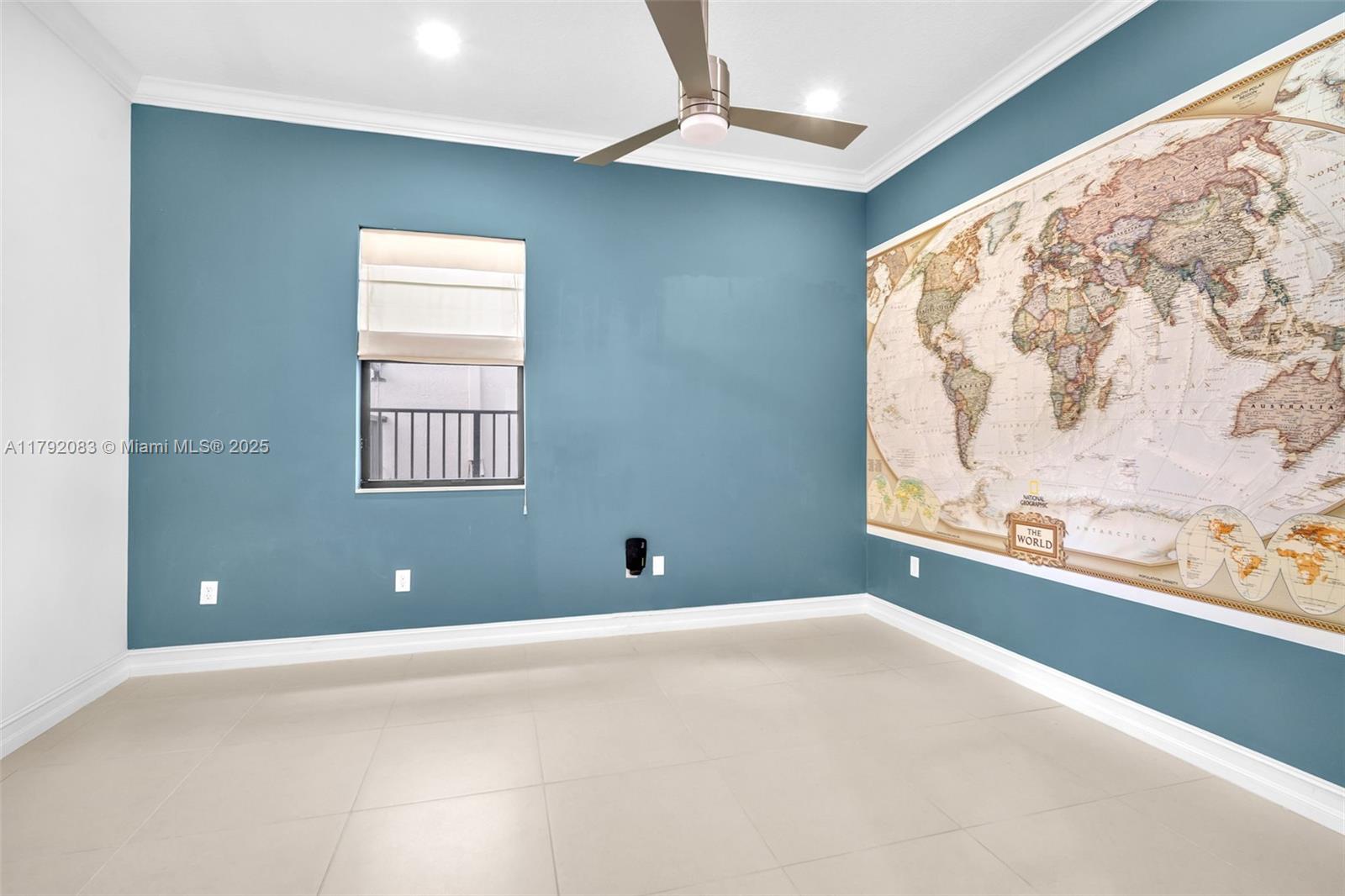 PEMBROKE LAKES SOUTH - Residential
