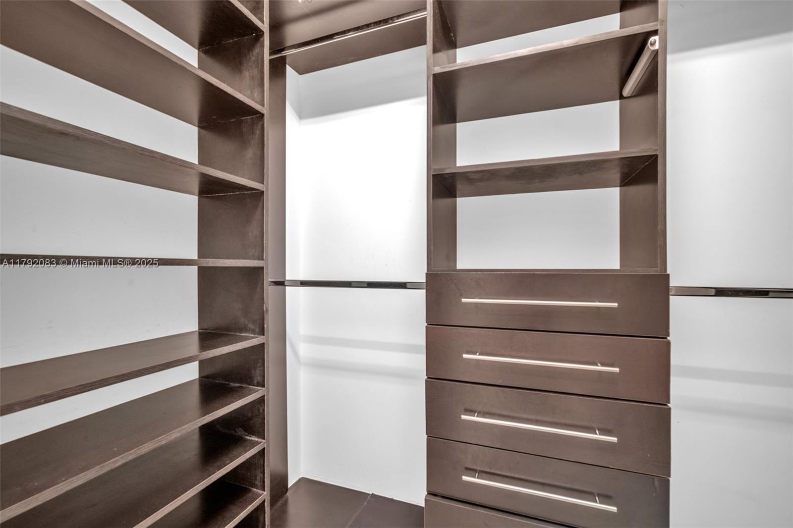 PEMBROKE LAKES SOUTH - Residential